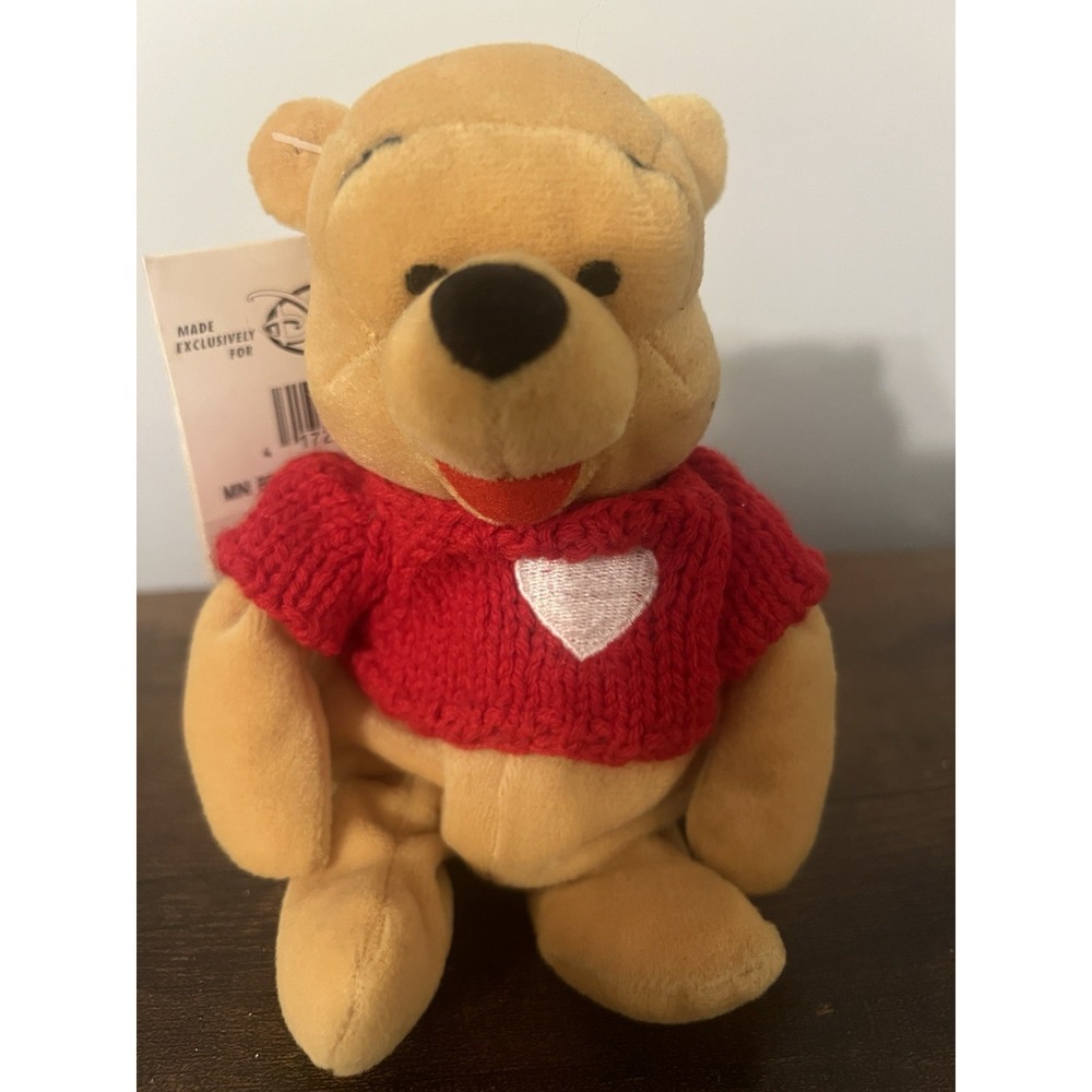 Vintage Winnie the Pooh Plush Bear Red‎ Sweater Heart Disney Store Exclusive